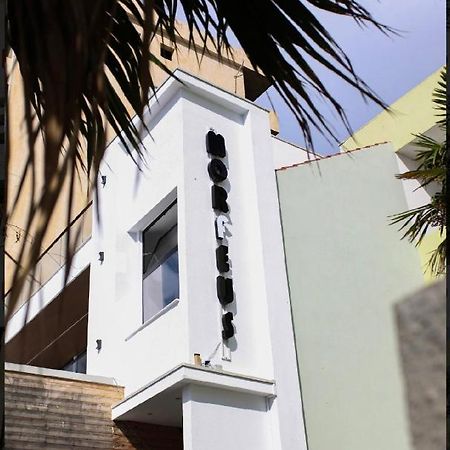 Hotel Morfeus Durres Bagian luar foto